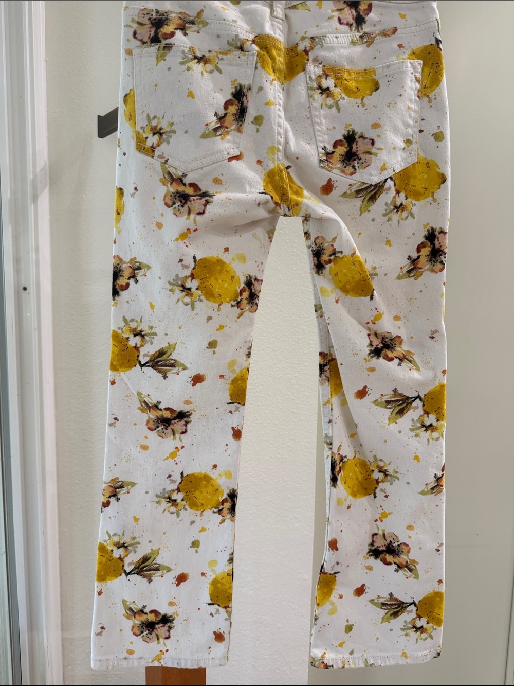Pilcro White High-Rise Jeans with Yellow Lemon & Floral Print - Picture 7 of 8